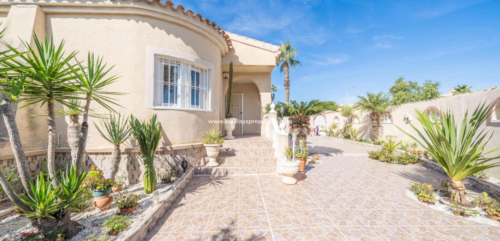 Resale - Fristaende Villa  - Urb. La Marina