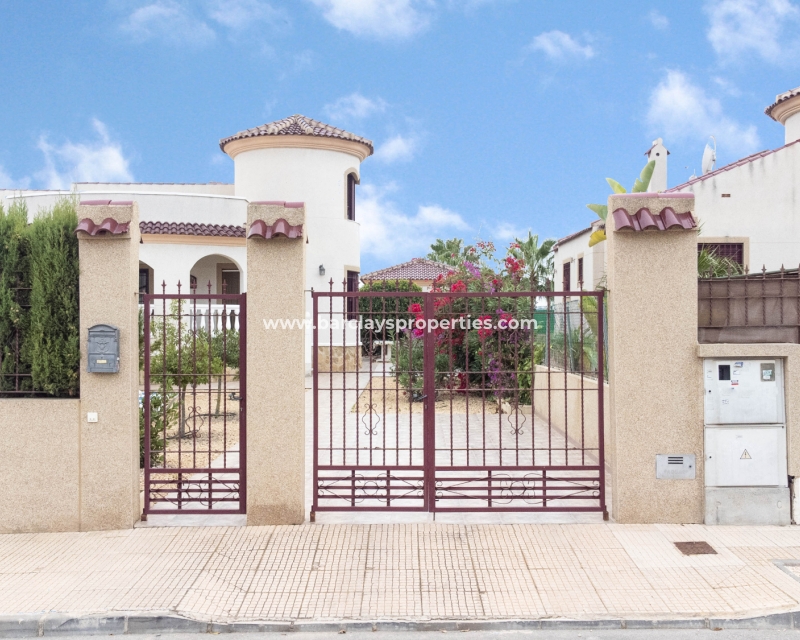 Resale - Fristaende Villa  - Urb. La Marina