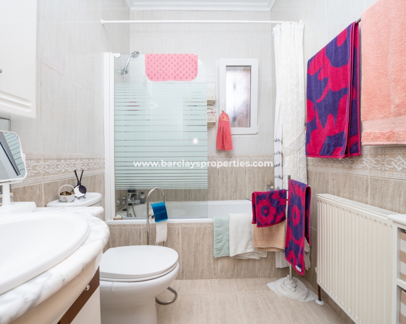 Resale - Fristaende Villa  - Urb. La Marina