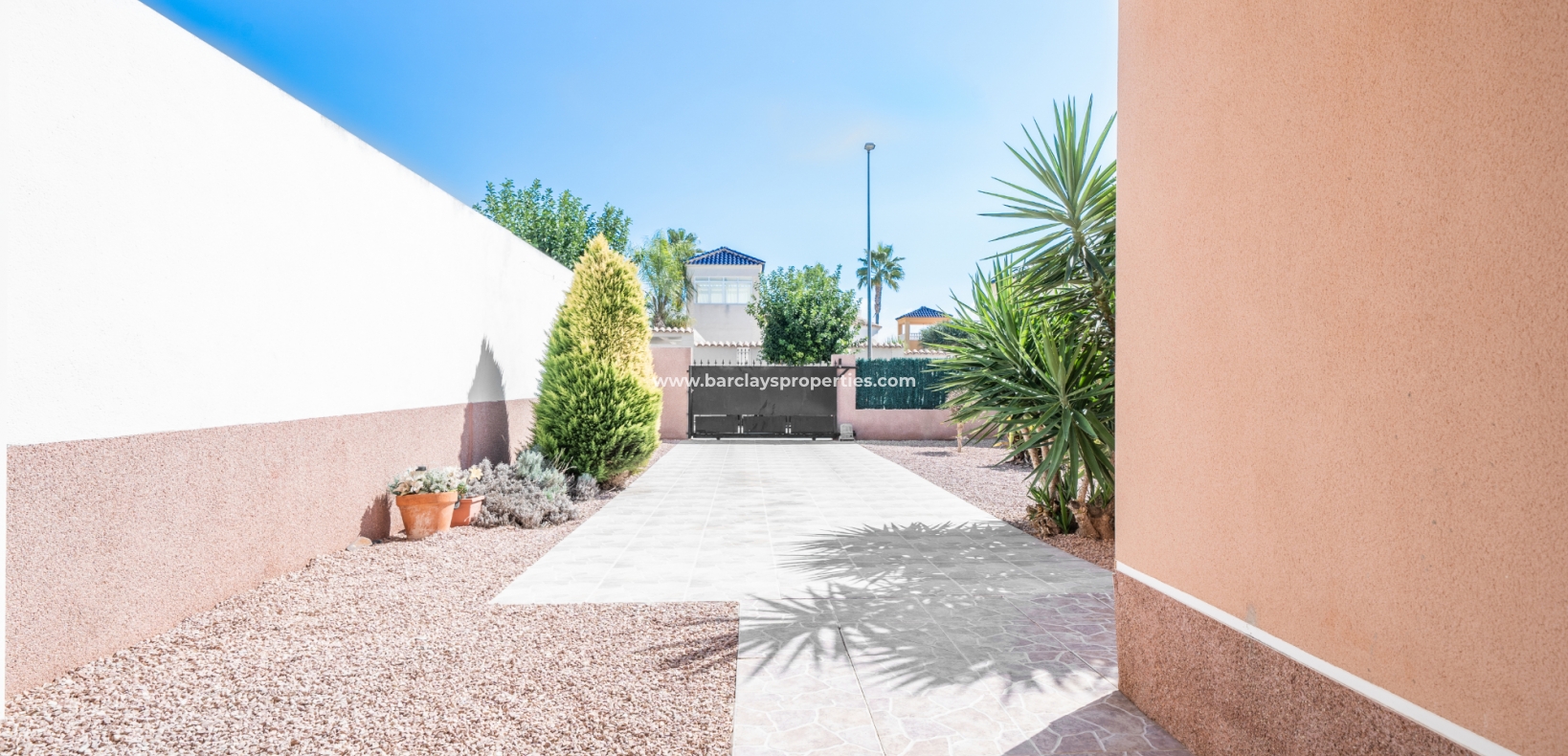 Resale - Fristaende Villa  - Urb. La Marina