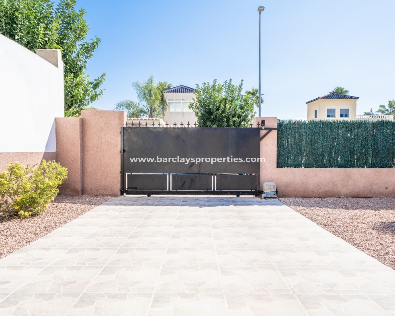 Resale - Fristaende Villa  - Urb. La Marina