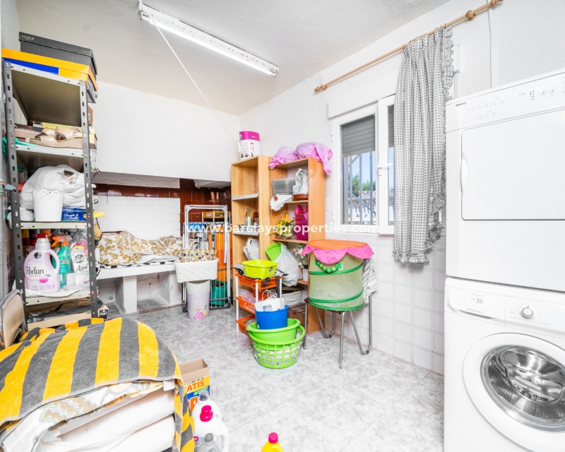 Resale - Fristaende Villa  - Urb. La Marina