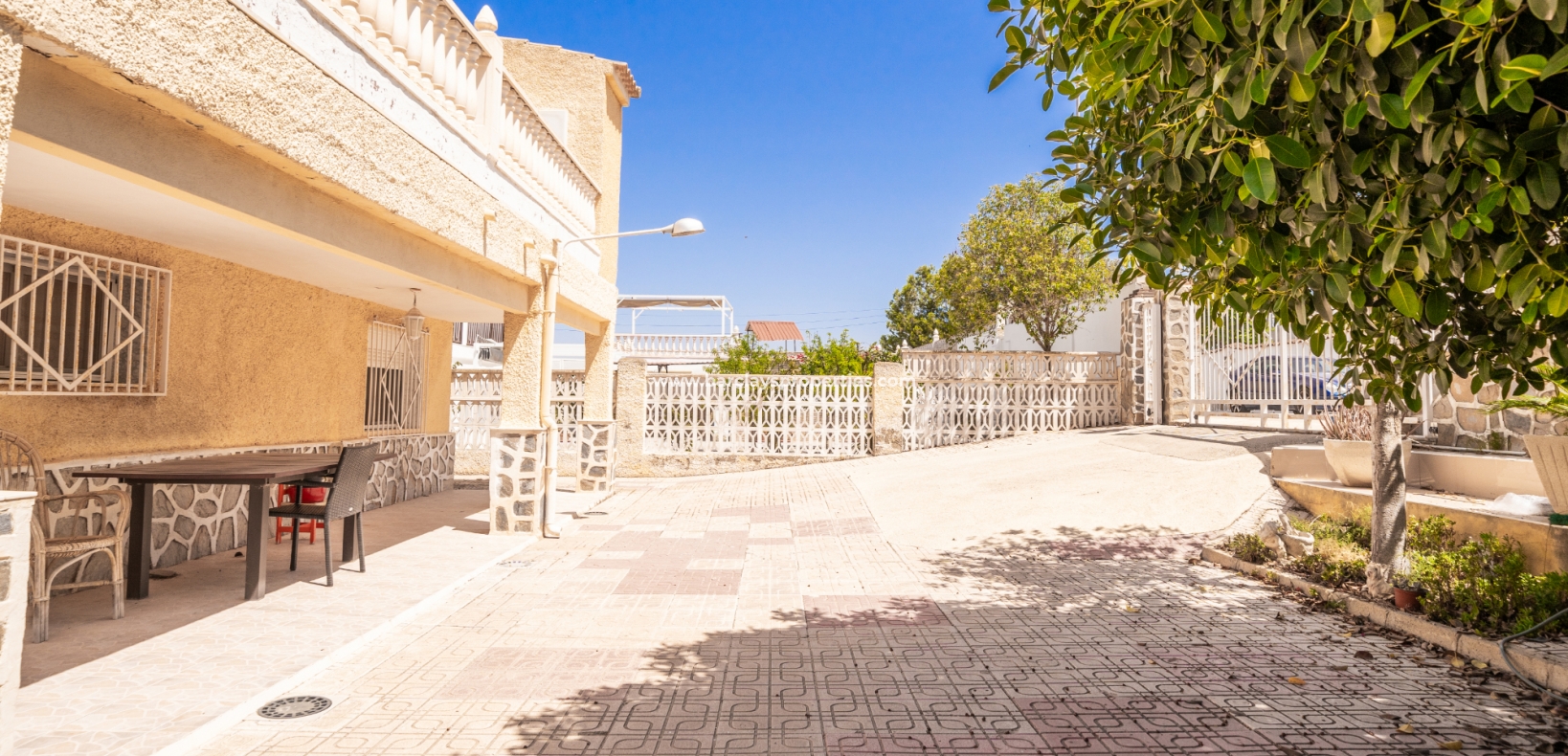 Resale - Fristaende Villa  - Urb. La Marina