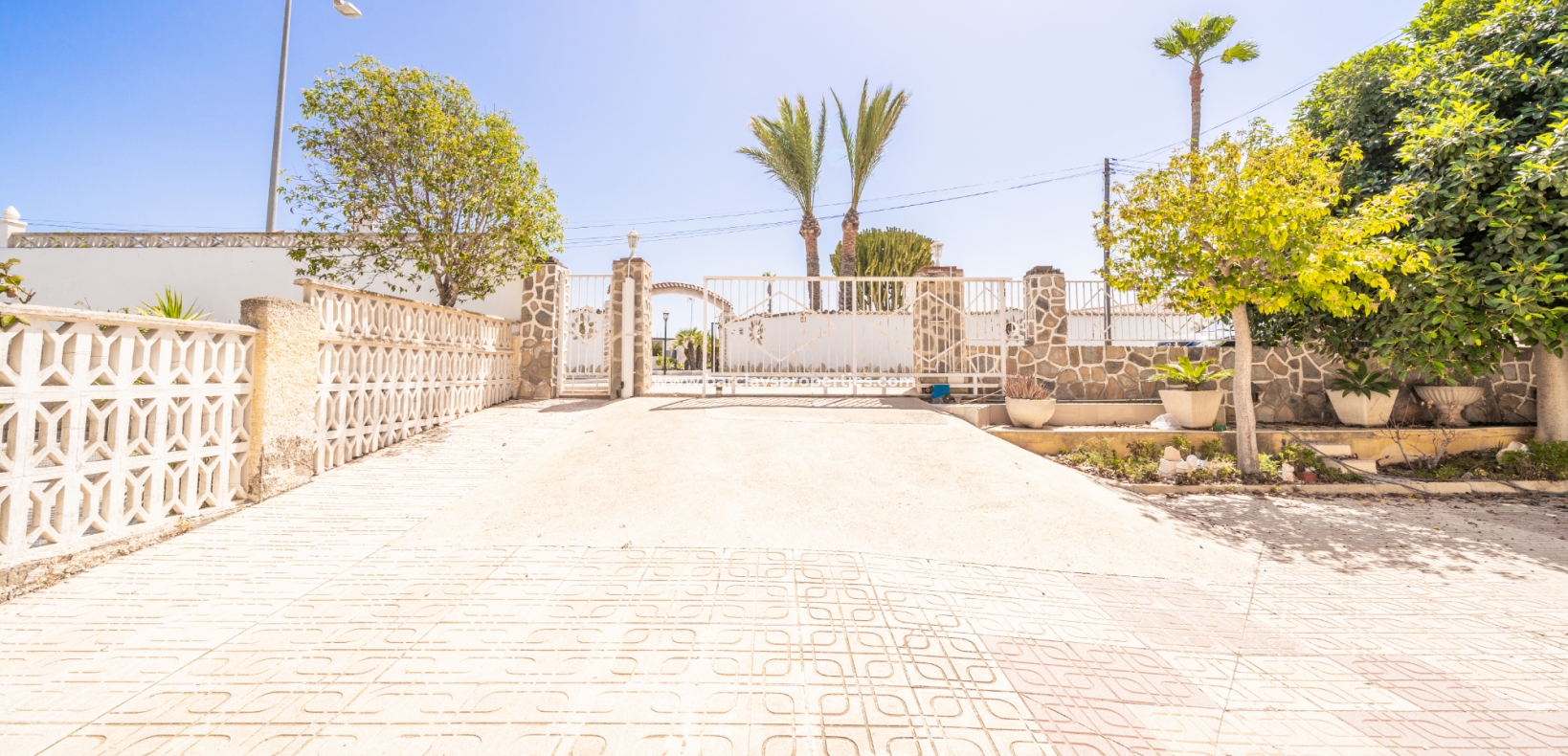 Resale - Fristaende Villa  - Urb. La Marina