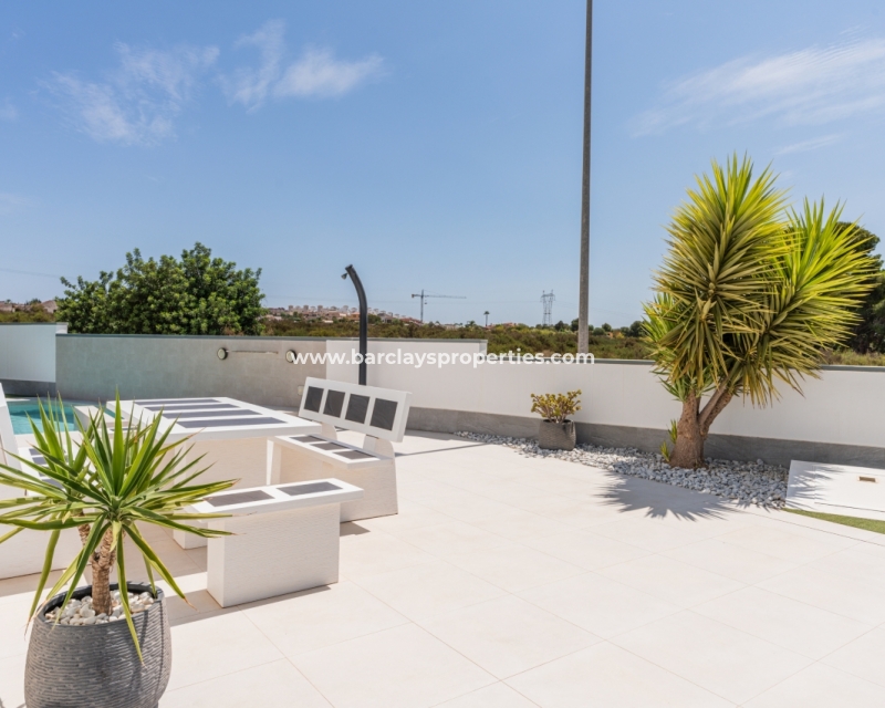 Resale - Fristaende Villa  - Urb. La Marina