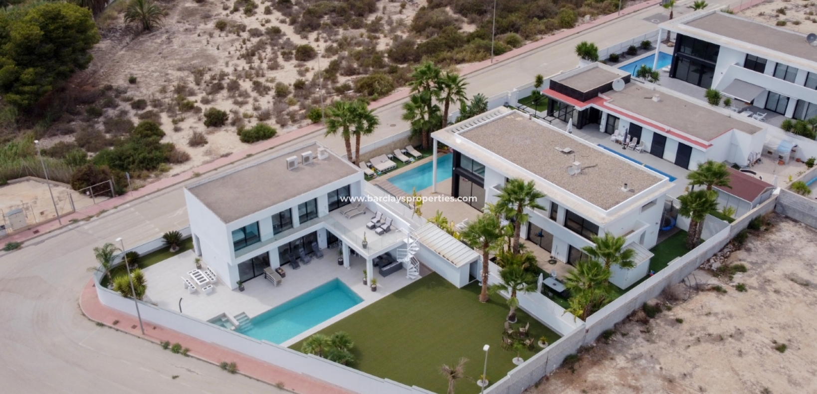 Resale - Fristaende Villa  - Urb. La Marina