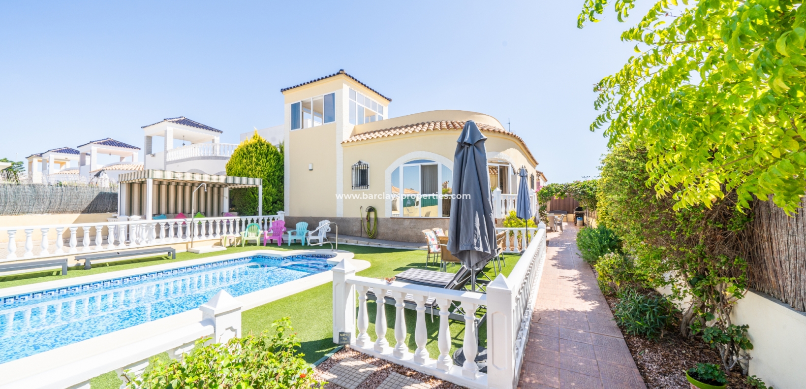 Resale - Fristaende Villa  - Urb. La Marina