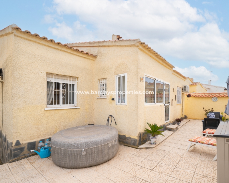 Resale - Fristaende Villa  - Urb. La Marina