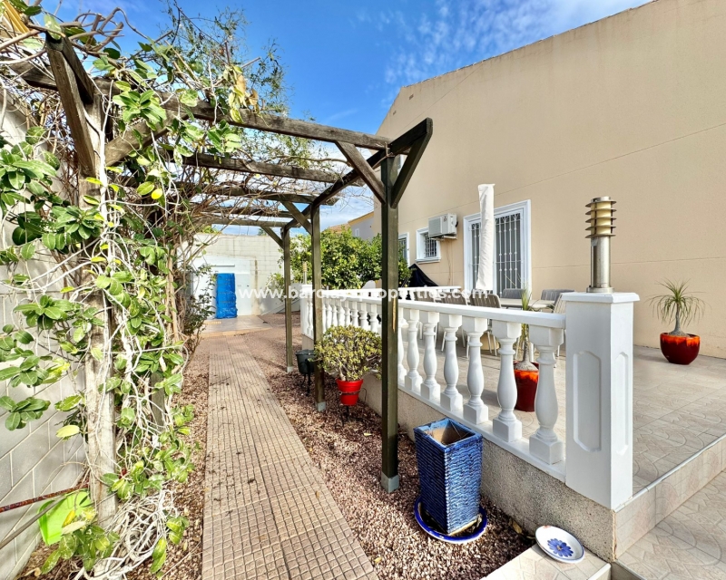 Resale - Fristaende Villa  - Urb. La Marina