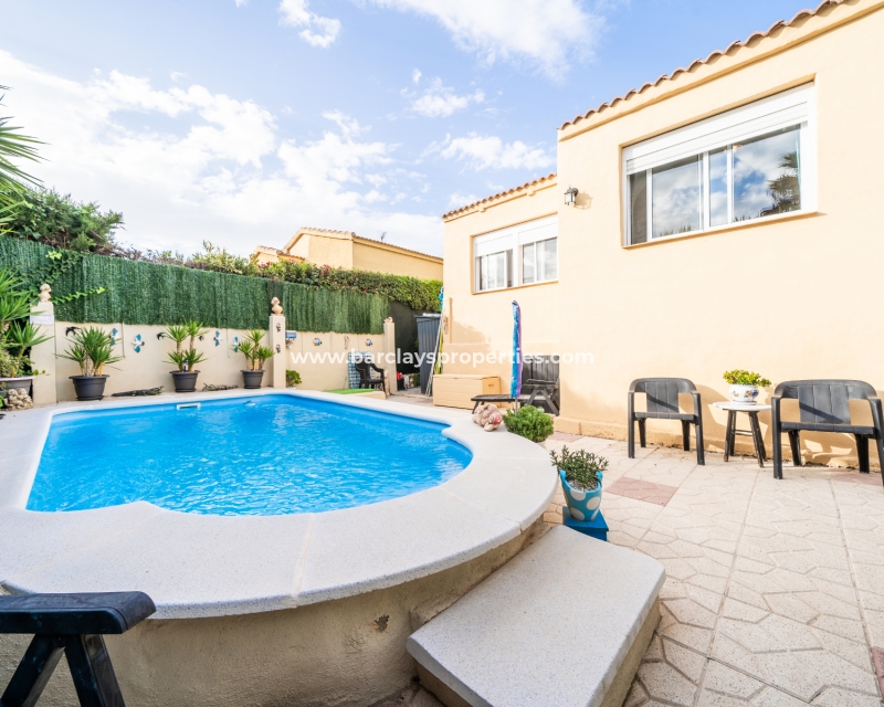 Resale - Fristaende Villa  - Urb. La Marina