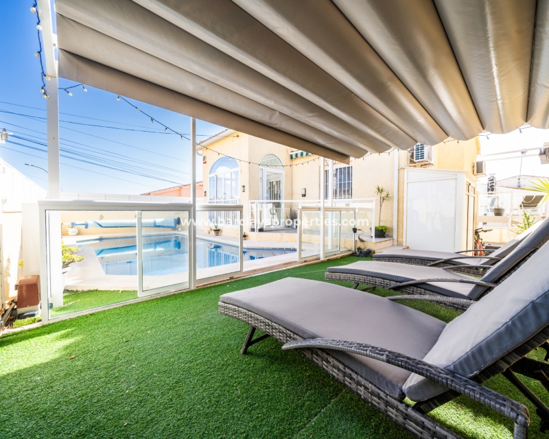 Resale - Fristaende Villa  - Urb. La Marina