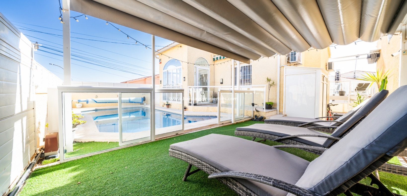 Resale - Fristaende Villa  - Urb. La Marina