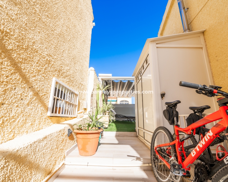 Resale - Fristaende Villa  - Urb. La Marina