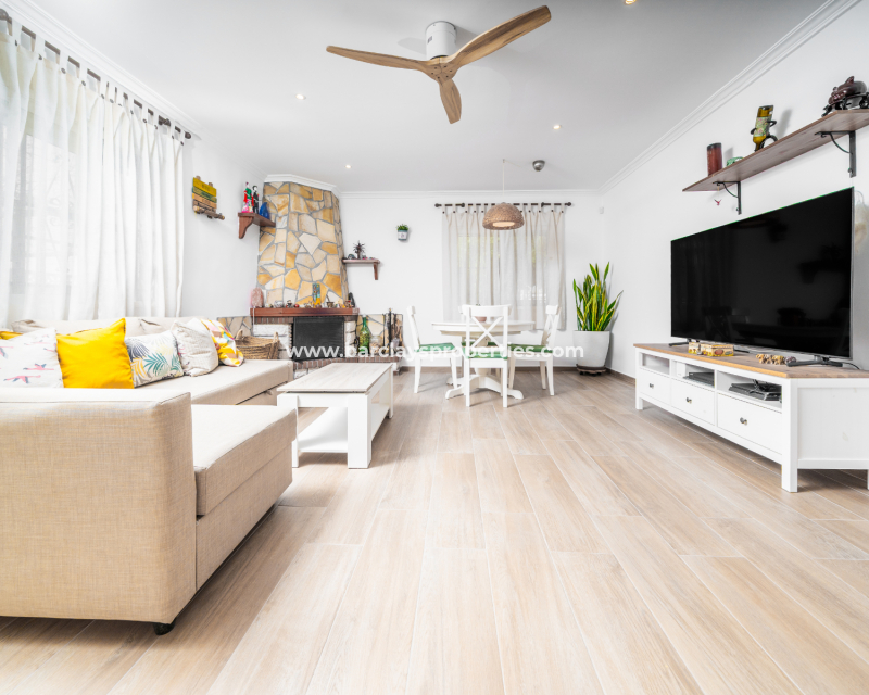 Resale - Fristaende Villa  - Urb. La Marina