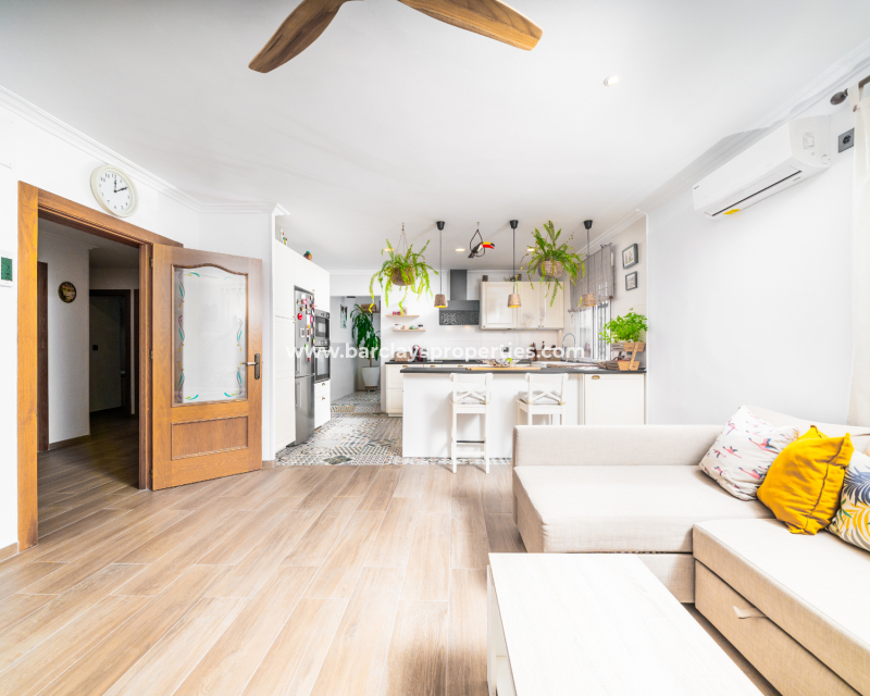 Resale - Fristaende Villa  - Urb. La Marina