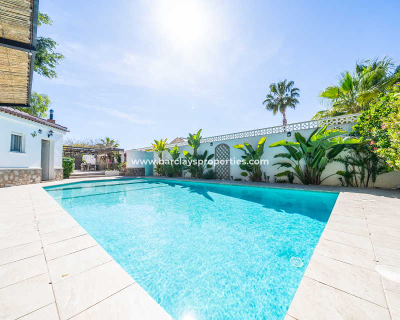 Resale - Fristaende Villa  - Urb. La Marina