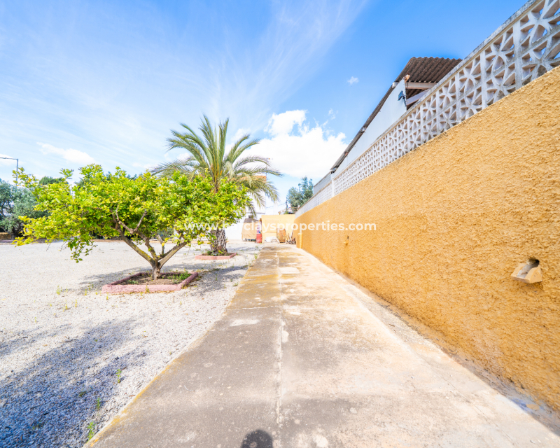 Resale - Fristaende Villa  - Urb. La Marina