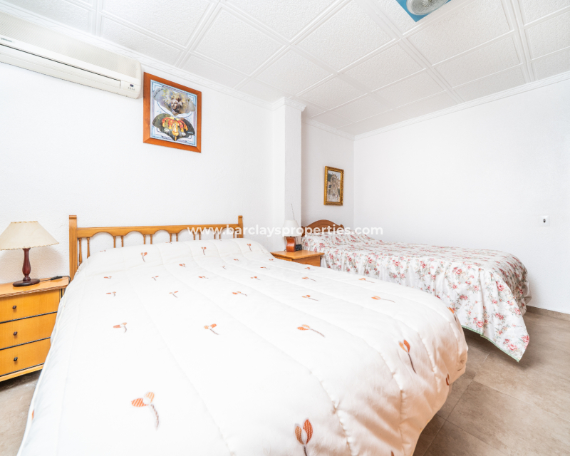 Resale - Fristaende Villa  - Urb. La Marina