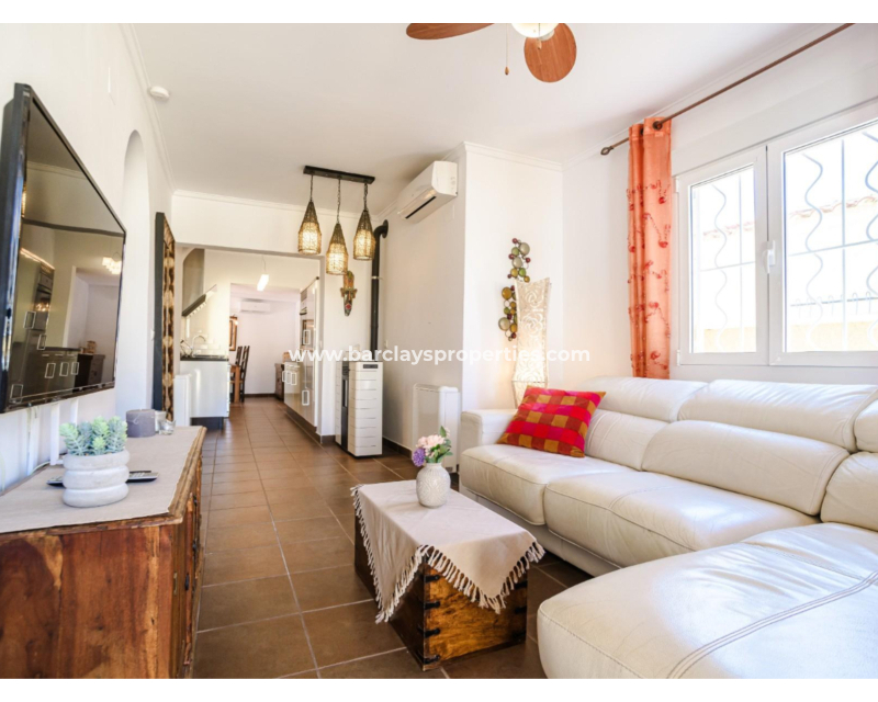 Resale - Fristaende Villa  - Urb. La Marina