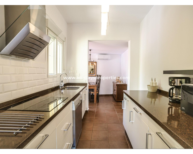 Resale - Fristaende Villa  - Urb. La Marina