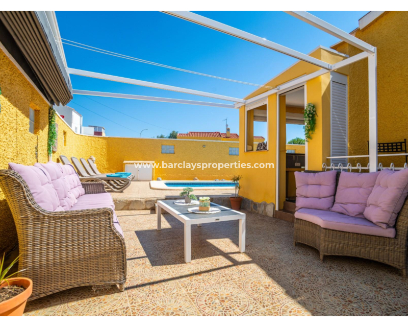 Resale - Fristaende Villa  - Urb. La Marina