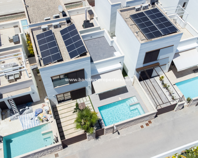 Resale - Fristaende Villa  - Urb. La Marina