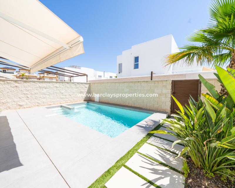 Resale - Fristaende Villa  - Urb. La Marina