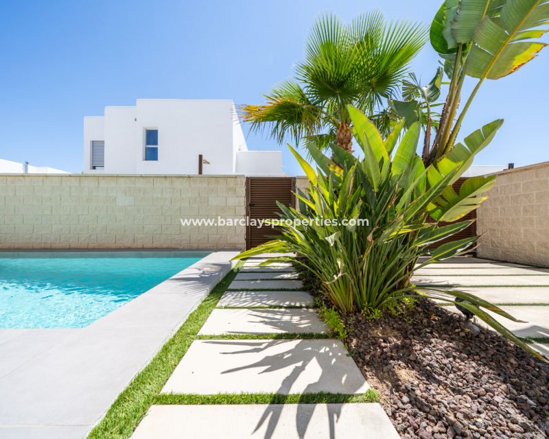 Resale - Fristaende Villa  - Urb. La Marina