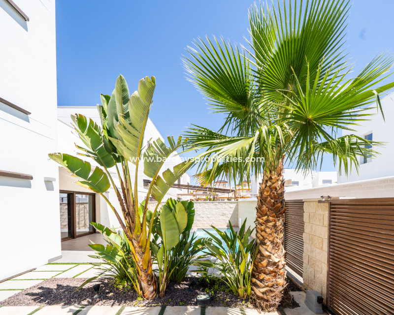 Resale - Fristaende Villa  - Urb. La Marina