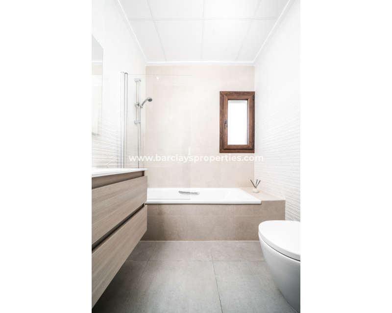 Resale - Fristaende Villa  - Urb. La Marina