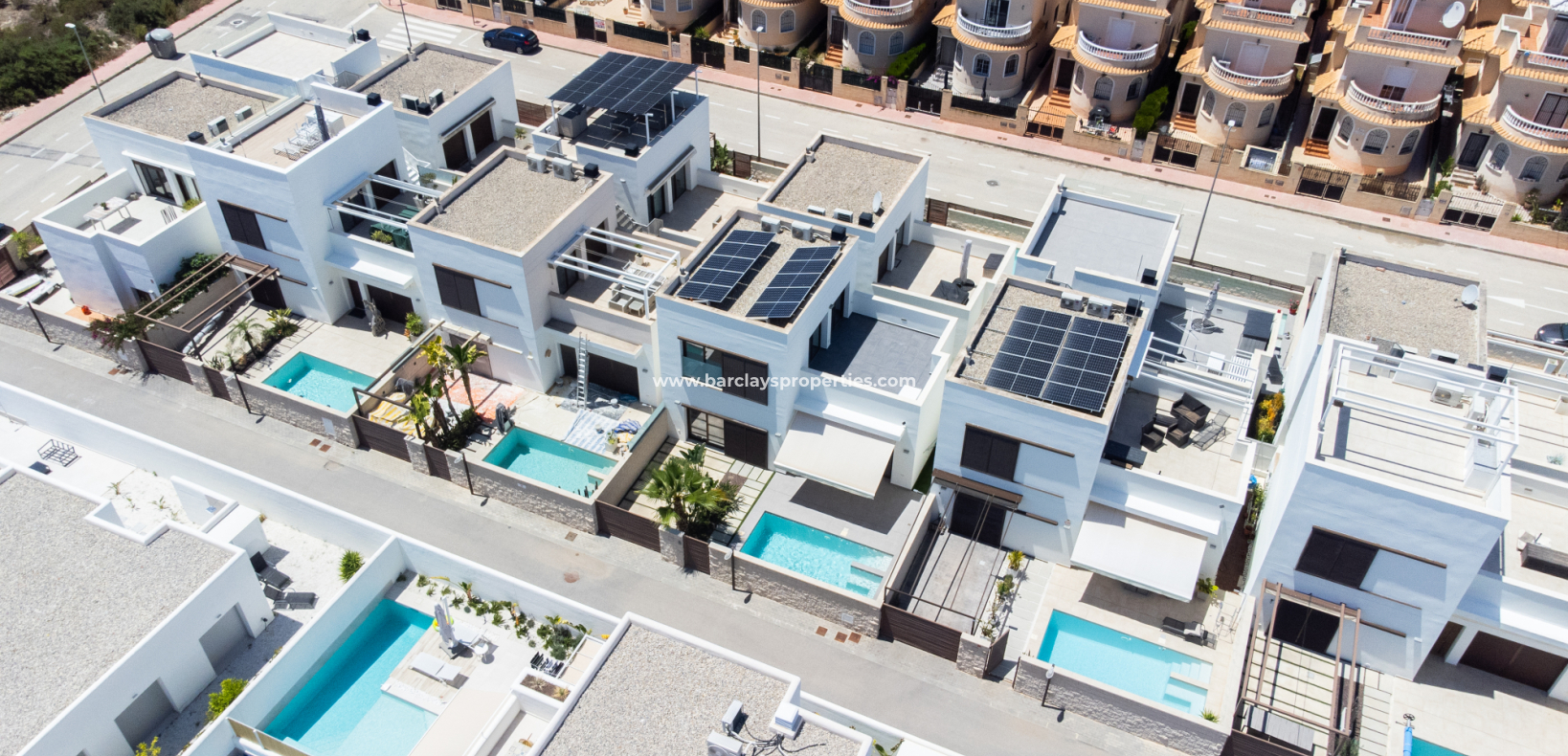 Resale - Fristaende Villa  - Urb. La Marina