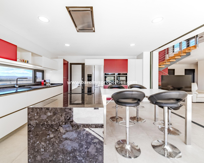 Resale - Fristaende Villa  - Urb. La Marina