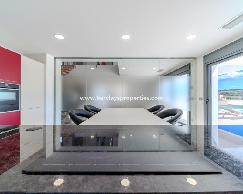 Resale - Fristaende Villa  - Urb. La Marina