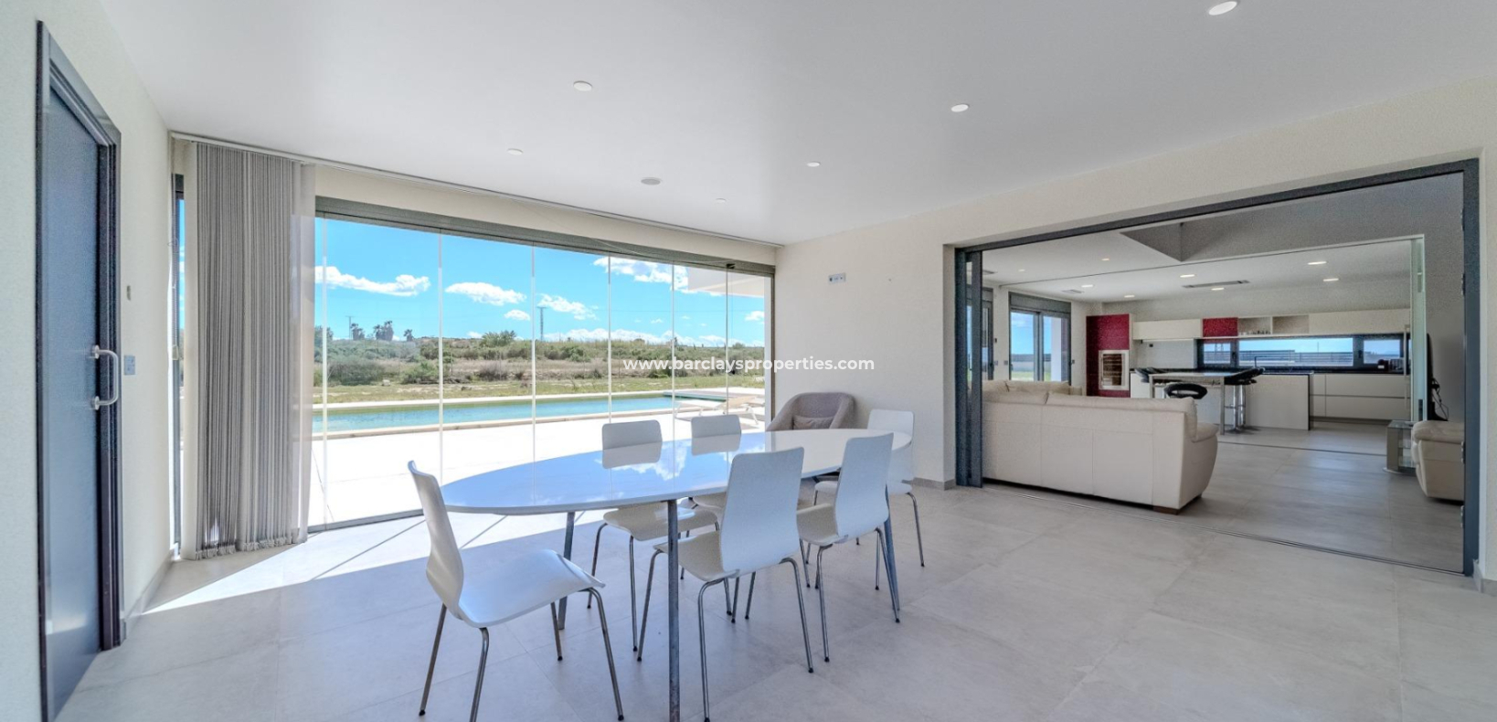 Resale - Fristaende Villa  - Urb. La Marina