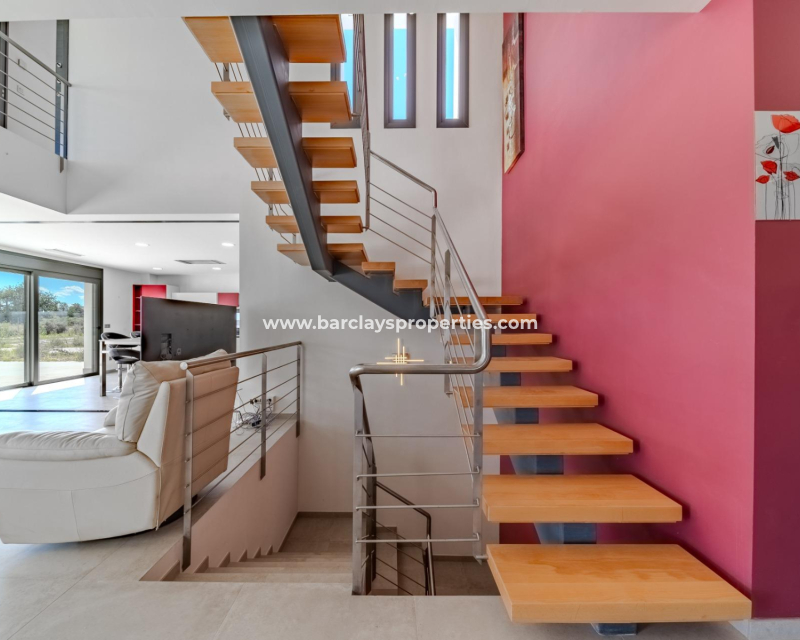 Resale - Fristaende Villa  - Urb. La Marina