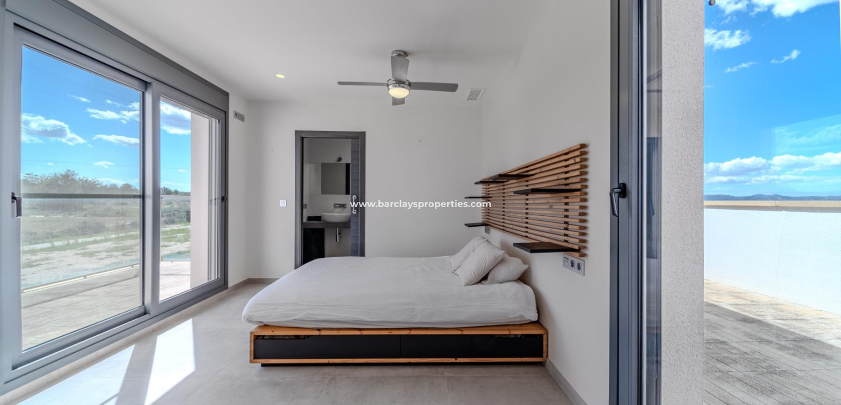 Resale - Fristaende Villa  - Urb. La Marina