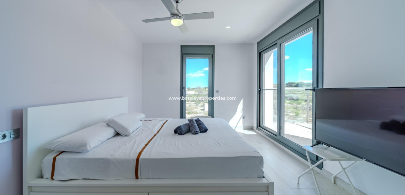 Resale - Fristaende Villa  - Urb. La Marina