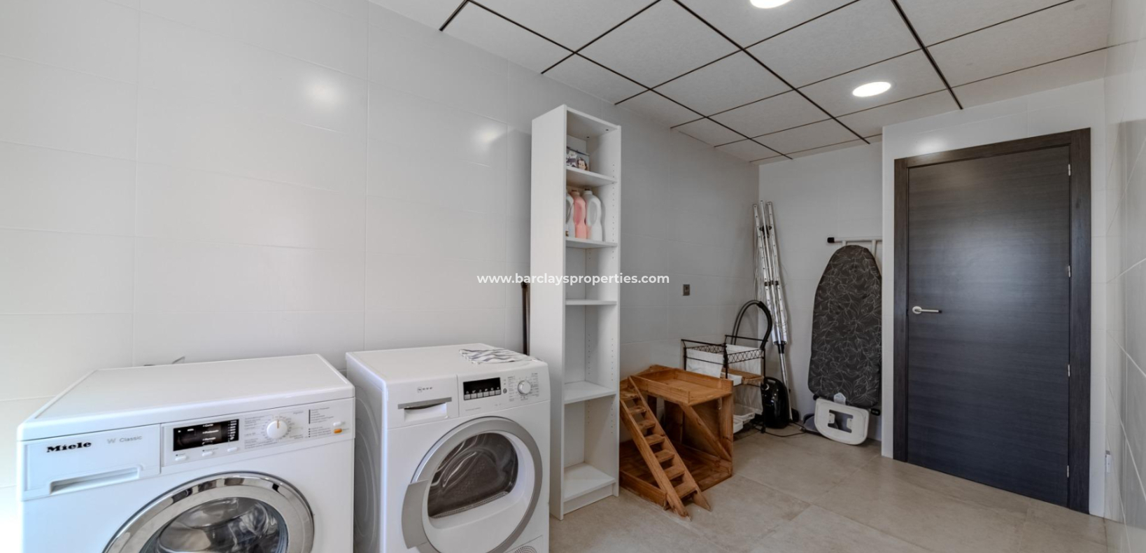 Resale - Fristaende Villa  - Urb. La Marina