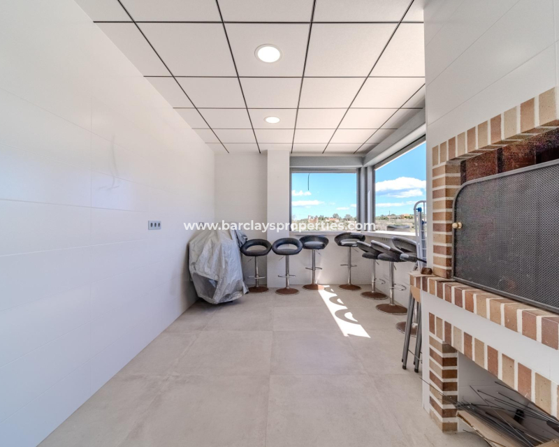 Resale - Fristaende Villa  - Urb. La Marina