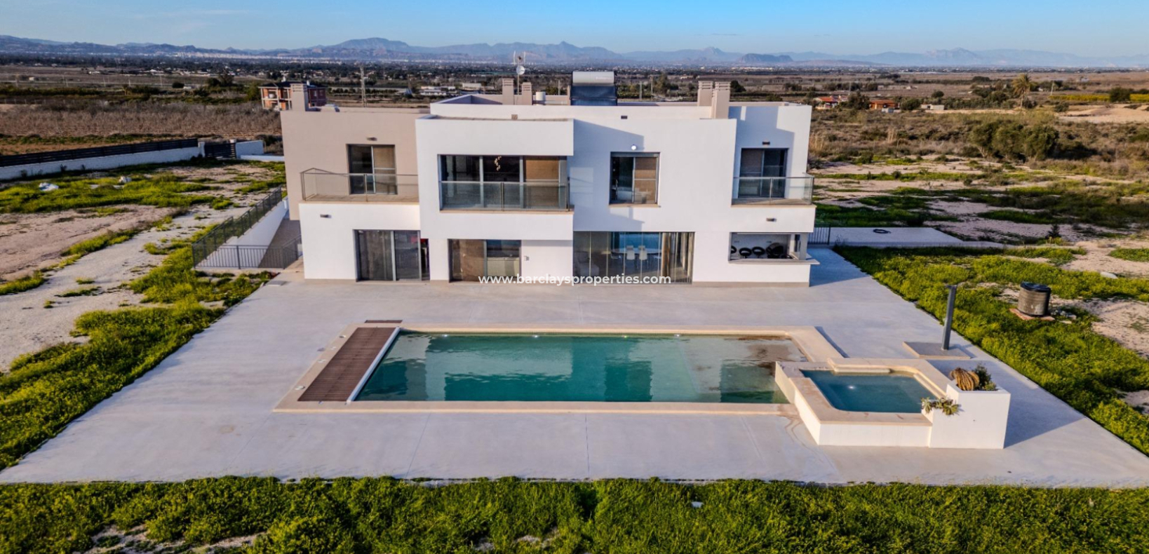 Resale - Fristaende Villa  - Urb. La Marina