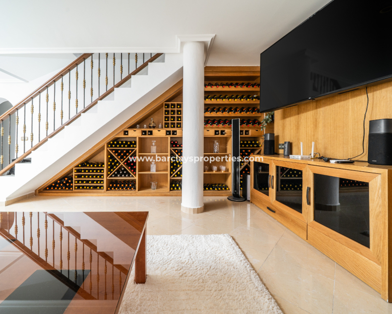 Resale - Fristaende Villa  - Urb. La Marina