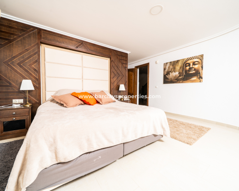 Resale - Fristaende Villa  - Urb. La Marina