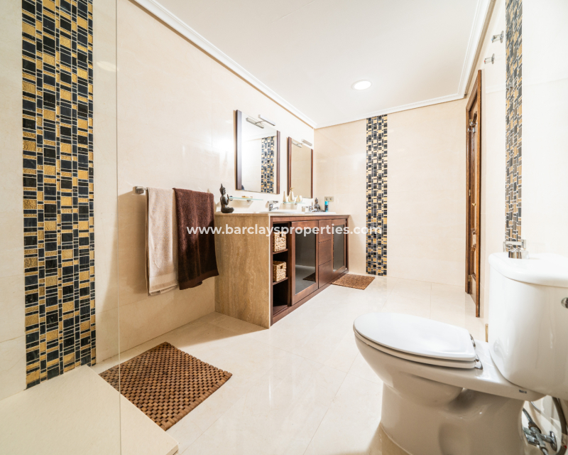 Resale - Fristaende Villa  - Urb. La Marina