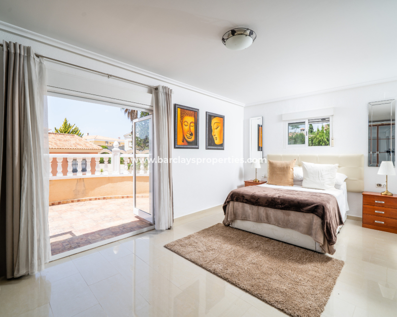 Resale - Fristaende Villa  - Urb. La Marina