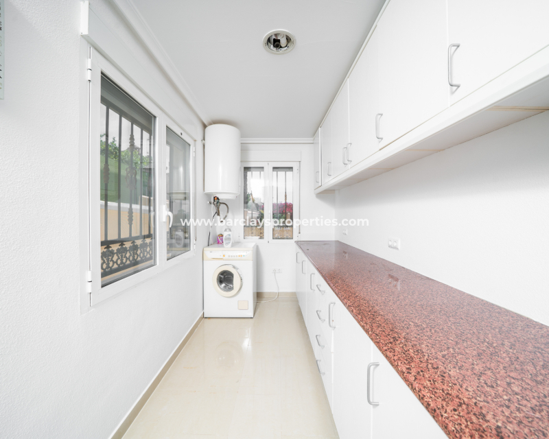 Resale - Fristaende Villa  - Urb. La Marina