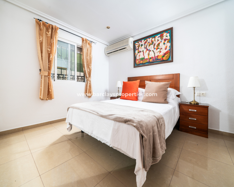 Resale - Fristaende Villa  - Urb. La Marina