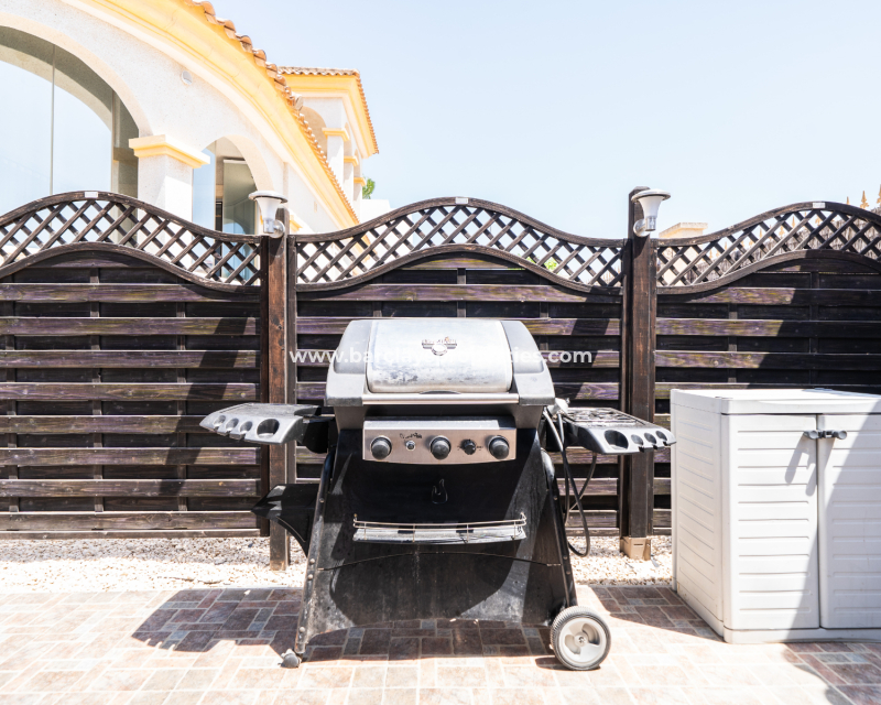 Resale - Fristaende Villa  - Urb. La Marina