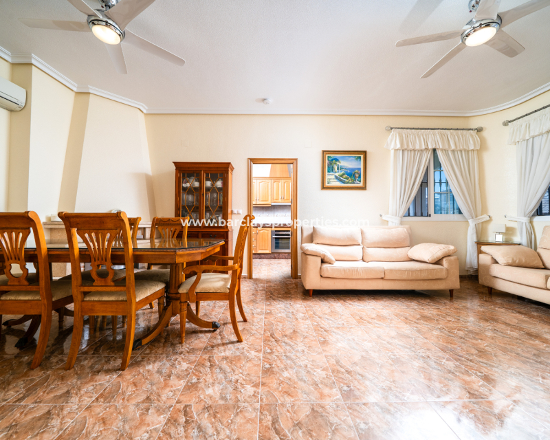 Resale - Fristaende Villa  - Urb. La Marina