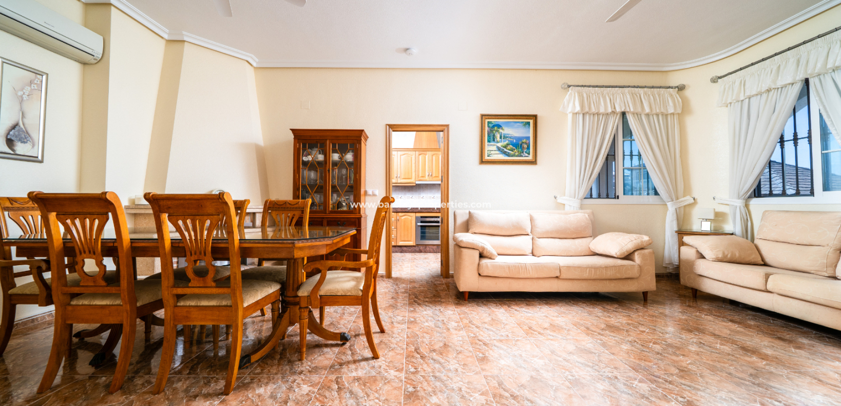 Resale - Fristaende Villa  - Urb. La Marina