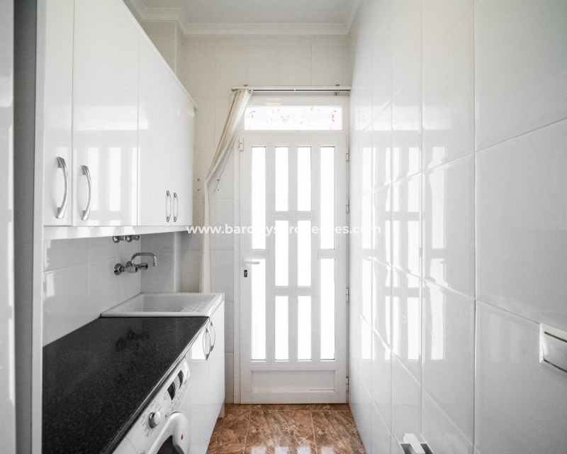 Resale - Fristaende Villa  - Urb. La Marina